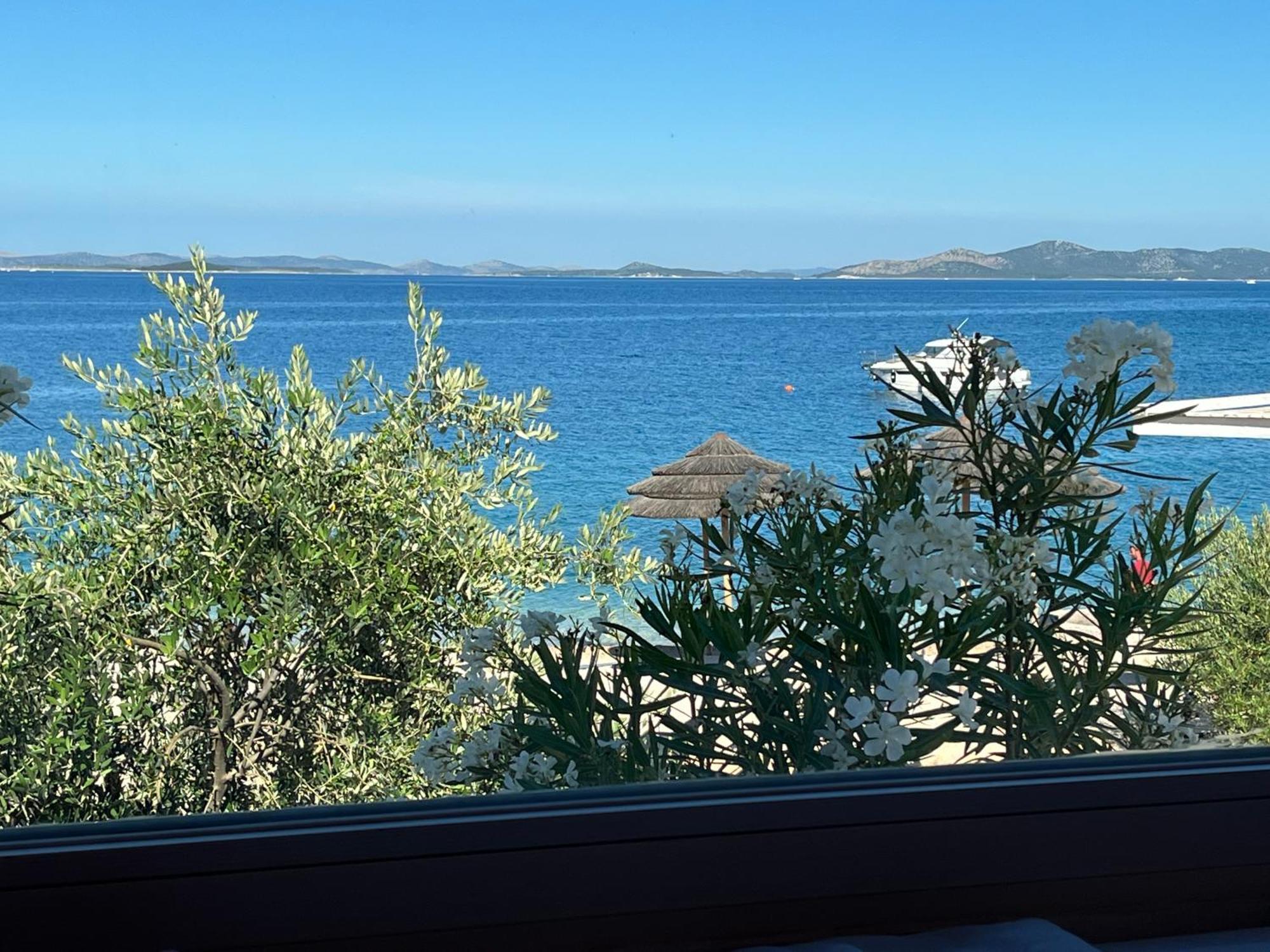 Buqez Eco Resort ドラゲ エクステリア 写真