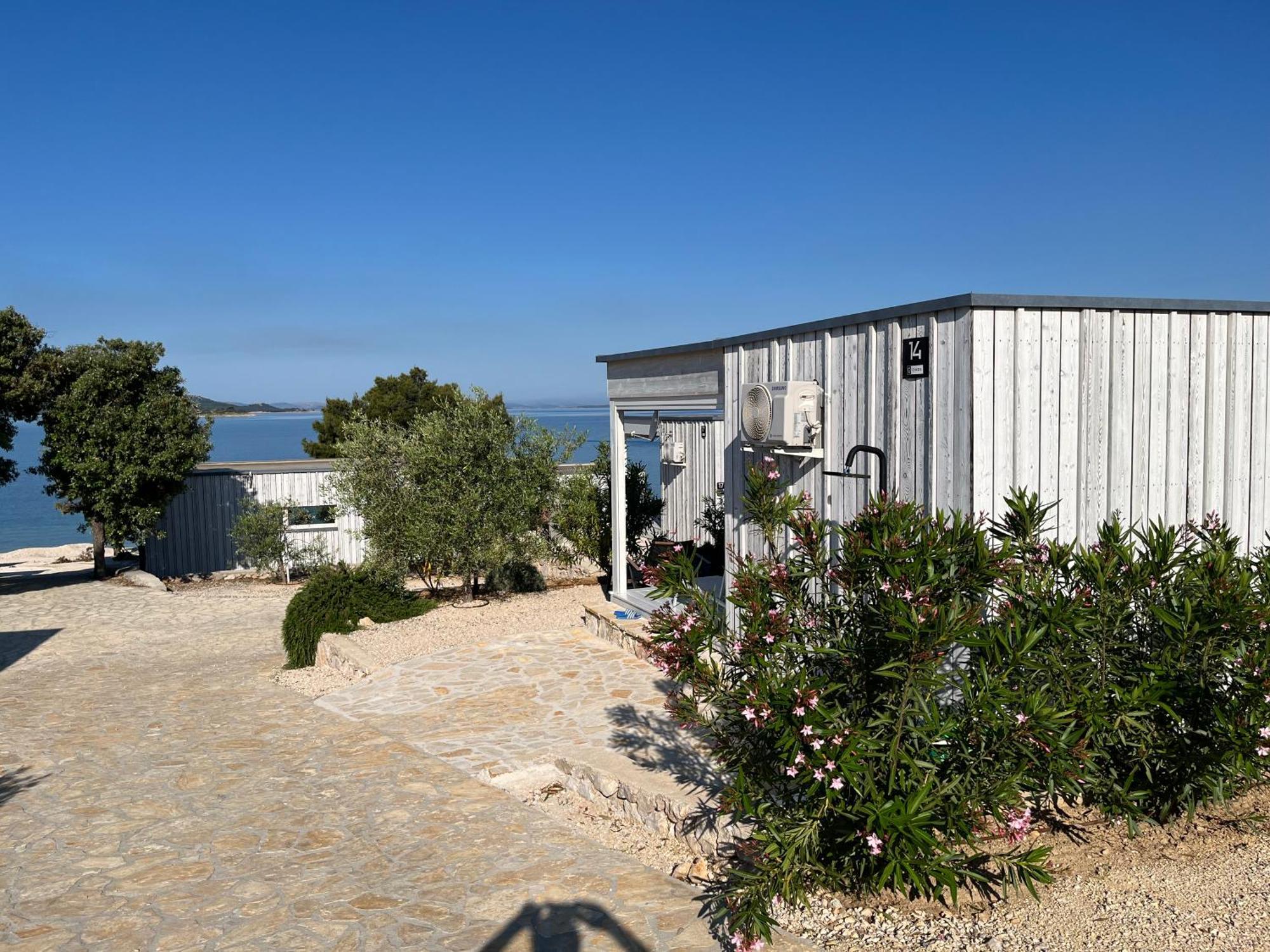 Buqez Eco Resort ドラゲ エクステリア 写真